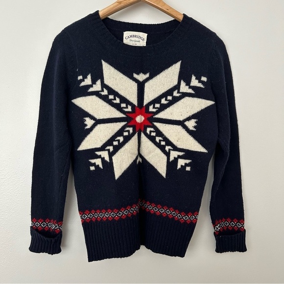 Cambridge Dry Goods Sweaters - Cambridge Dry Goods lambs wool snowflake sweater S